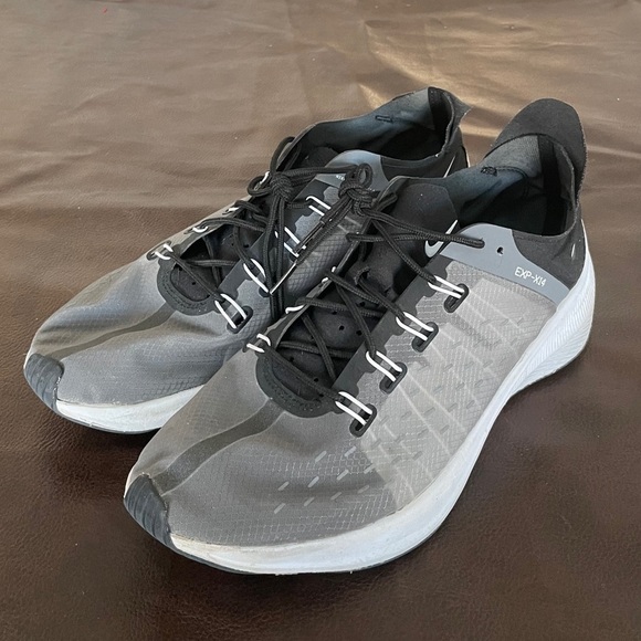 Nike Future Fast Racer Trainers In Black - Picture 2 of 8